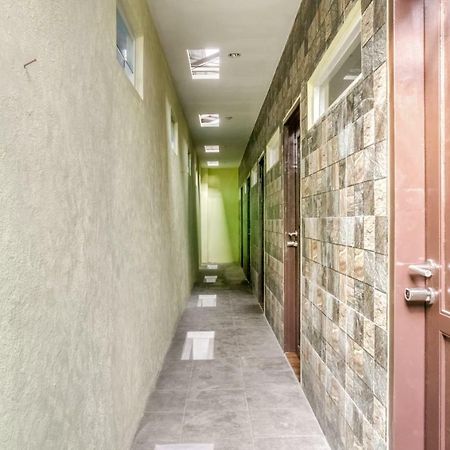 Готель Reddoorz @ Panglima Polim 2 Джакарта Екстер'єр фото