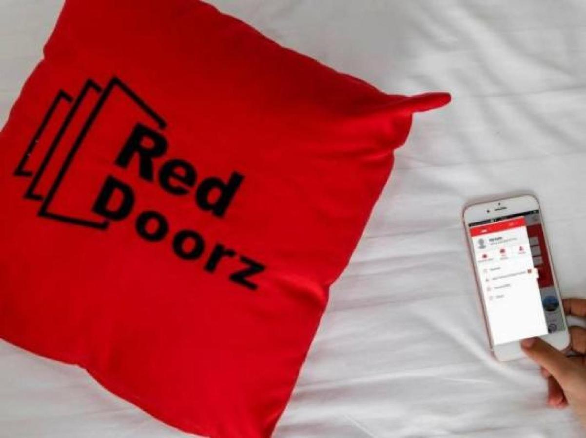 Готель Reddoorz @ Panglima Polim 2 Джакарта Екстер'єр фото